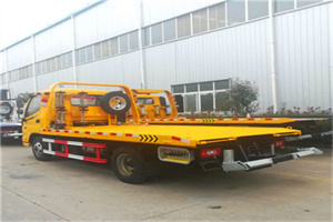 喀什附近拖车救援搭电